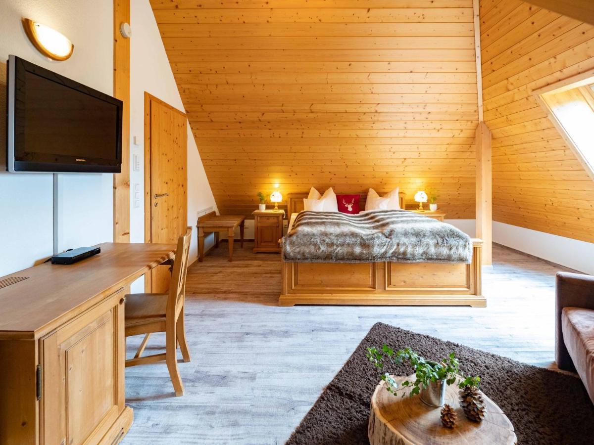 Holiday Apartements By Hotel Gruener Baum Feldberg เฟลด์แบร์ก ภายนอก รูปภาพ