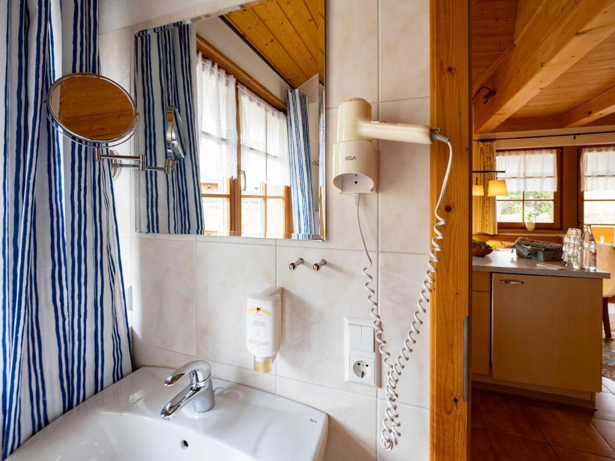 Holiday Apartements By Hotel Gruener Baum Feldberg เฟลด์แบร์ก ภายนอก รูปภาพ