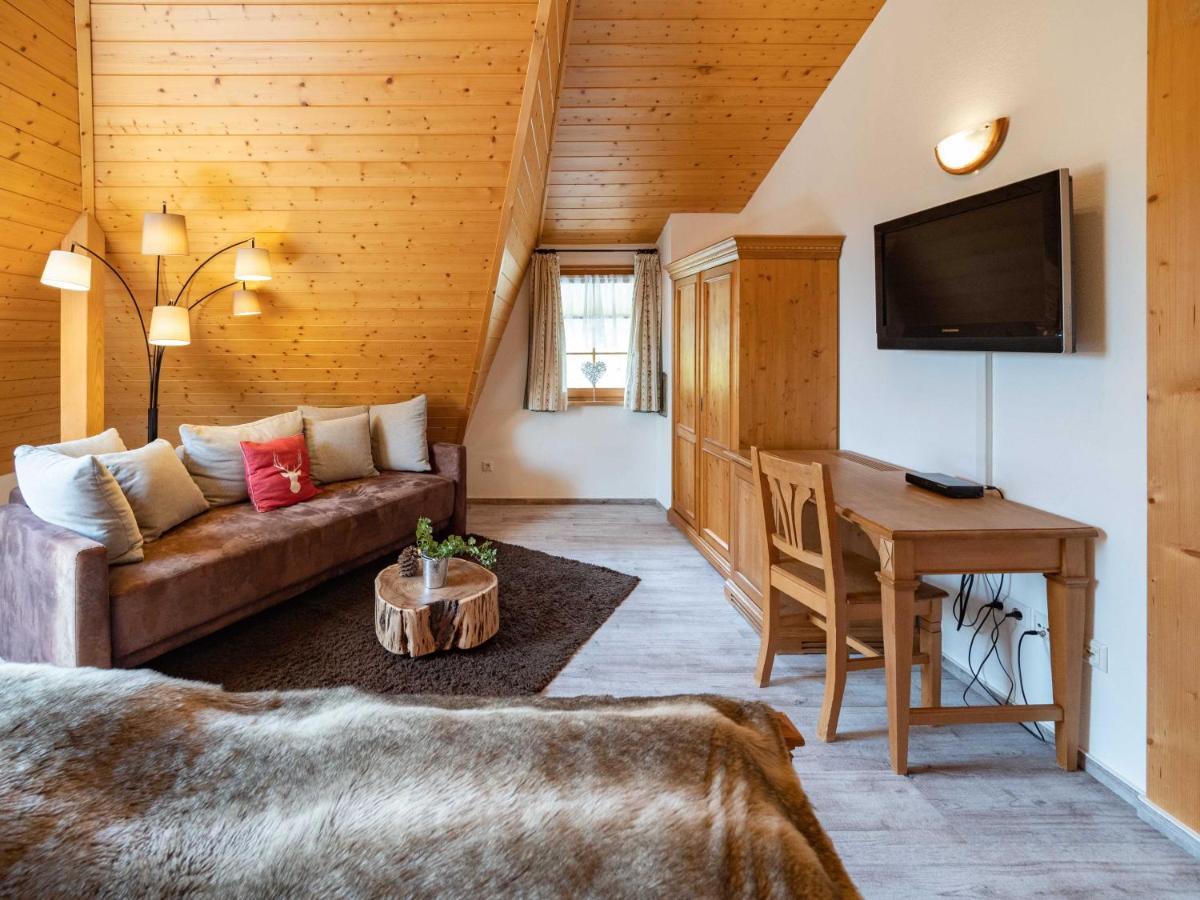 Holiday Apartements By Hotel Gruener Baum Feldberg เฟลด์แบร์ก ภายนอก รูปภาพ
